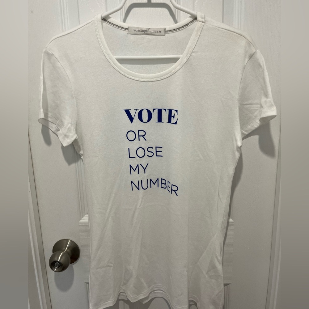 BNWOT FAVORITE DAUGHTER FOR JOE’S JEANS TSHIRT LARGE